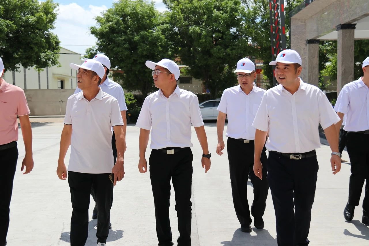 護航力源科技二期廠房項目建設(shè)！區(qū)政府開展項目建設(shè)督導(dǎo)工作